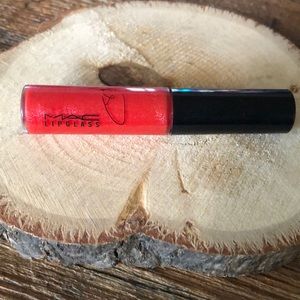 MAC Viva Glam lipglass